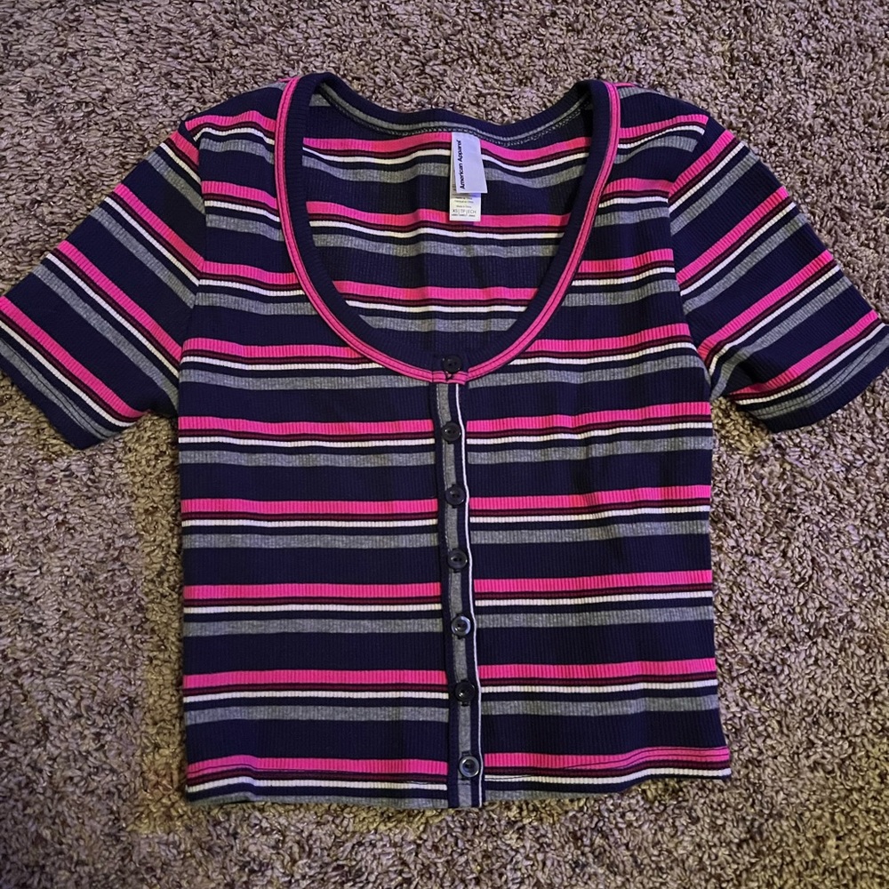 slightly cropped tee